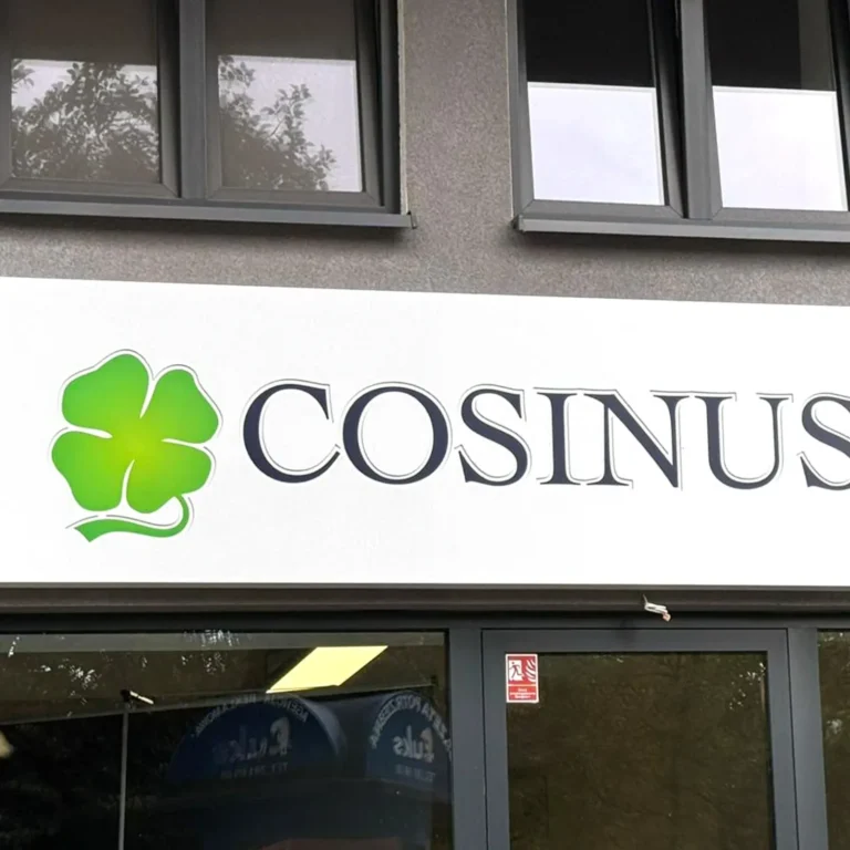 Kaseton reklamowy dla Cosinus